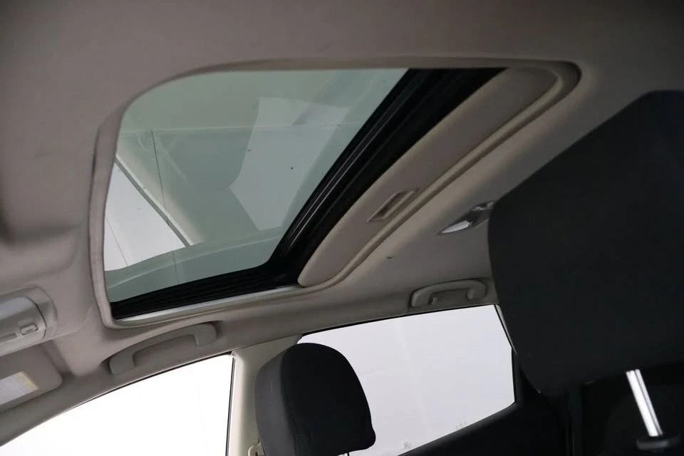 2012 Nissan Rogue - Image 9 of 20