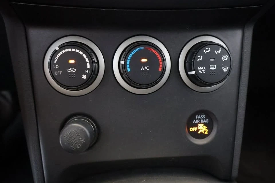 2012 Nissan Rogue - Image 19 of 20