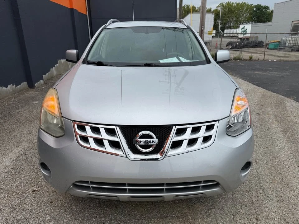 2012 Nissan Rogue - Image 2 of 19