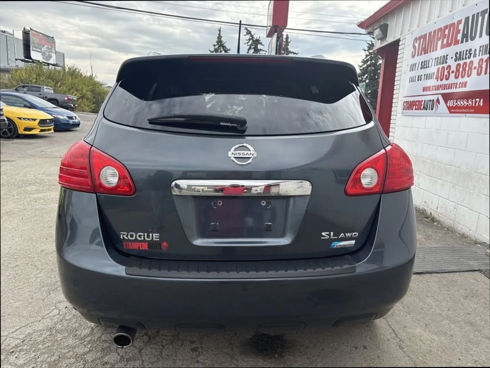 2012 Nissan Rogue - Image 7 of 18