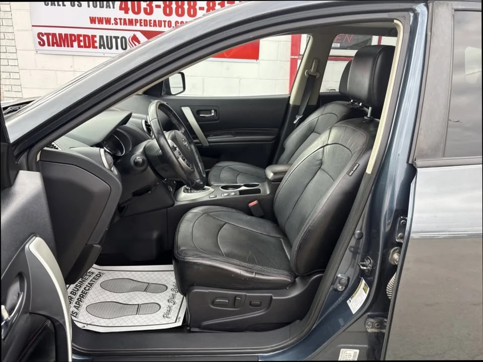 2012 Nissan Rogue - Image 10 of 18