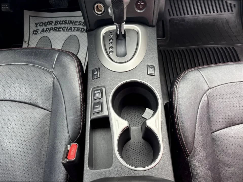 2012 Nissan Rogue - Image 15 of 18