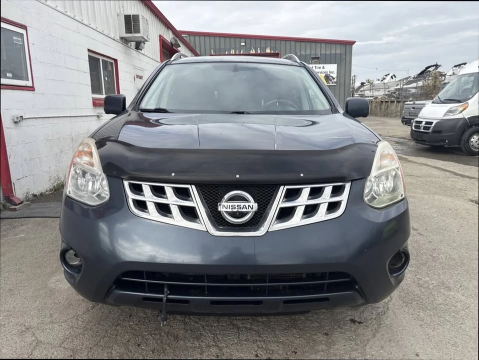 2012 Nissan Rogue - Image 2 of 18