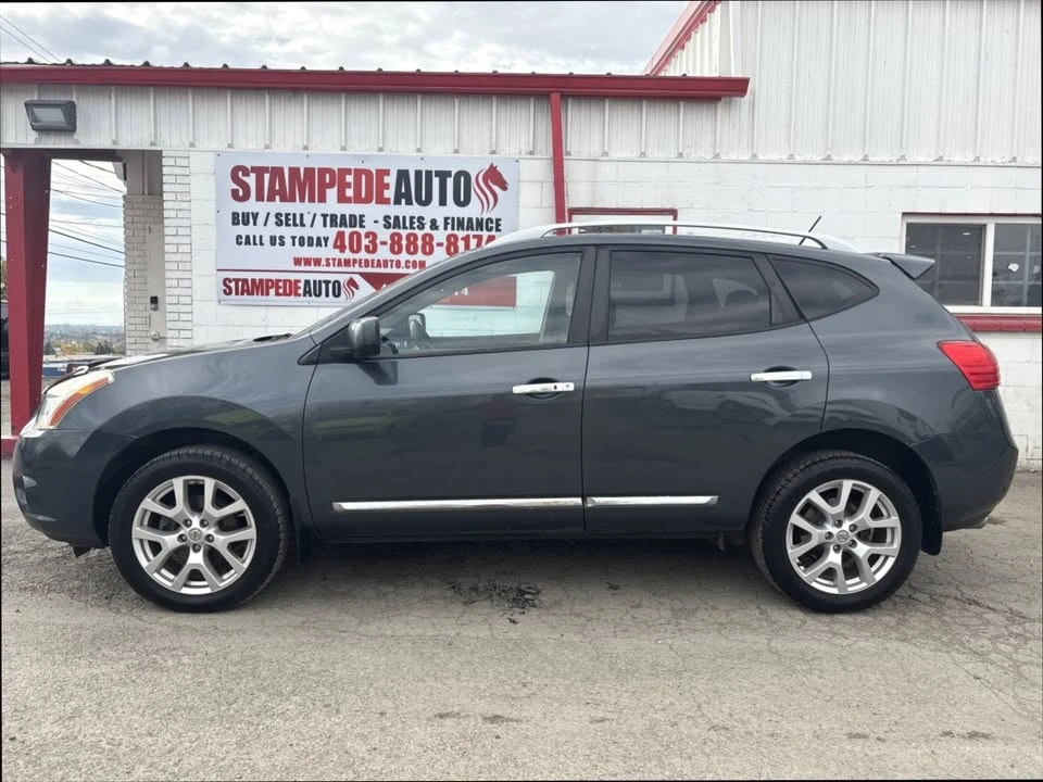 2012 Nissan Rogue - Image 5 of 18