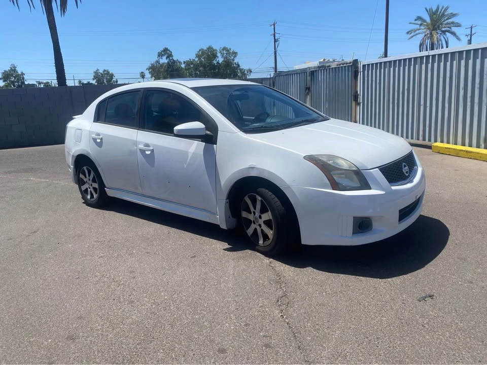 2012 Nissan Sentra - Image 3 of 8