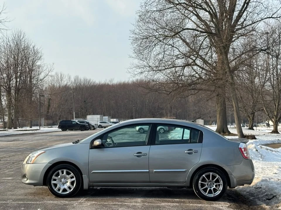 2012 Nissan Sentra - Image 10 of 19