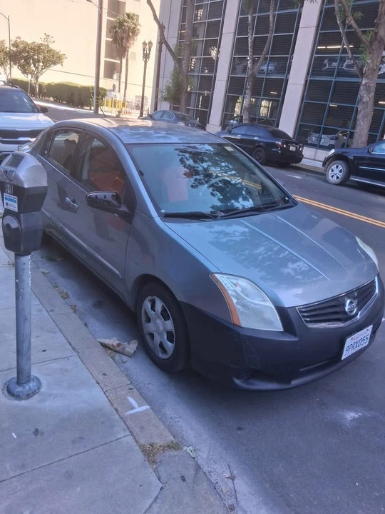 2012 Nissan Sentra 7th Gen - Image 3 of 4