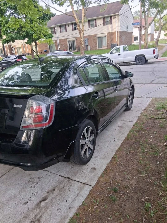 2012 Nissan Sentra 6th Gen - Image 3 of 8