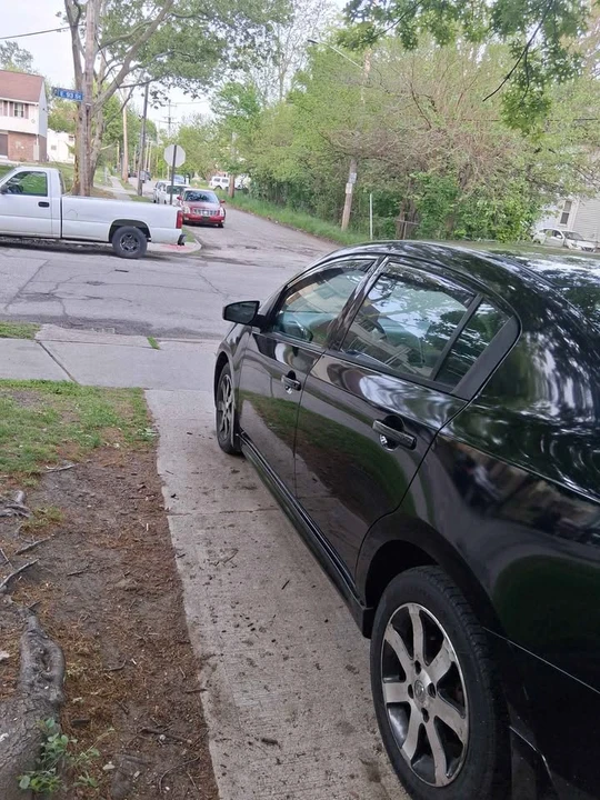 2012 Nissan Sentra 6th Gen - Image 5 of 8
