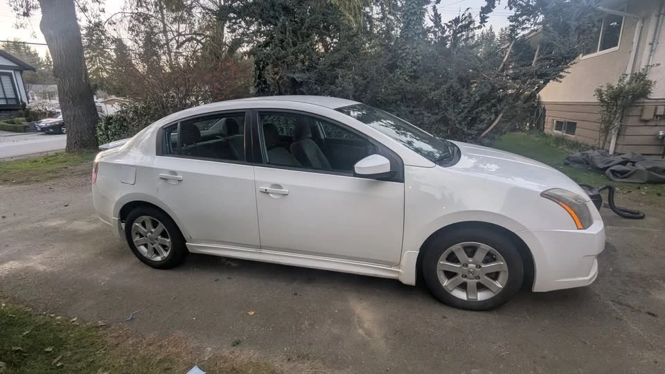 2012 Nissan Sentra 7th Gen - Image 5 of 13