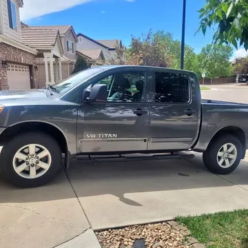 2012 Nissan Titan SV