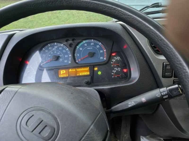2012 Nissan NV - Image 7 of 10