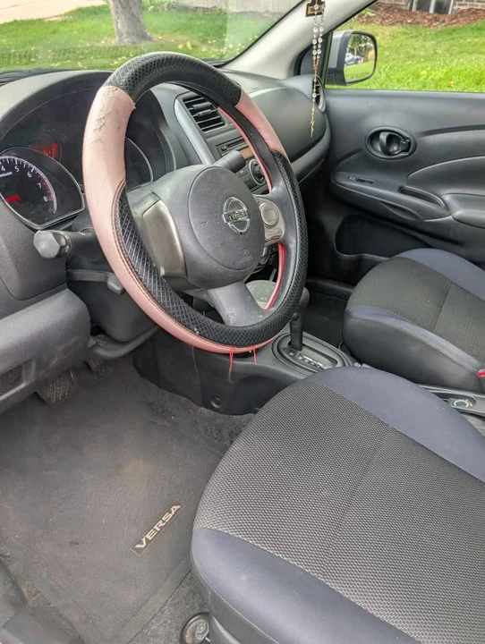 2012 Nissan Versa - Image 5 of 13