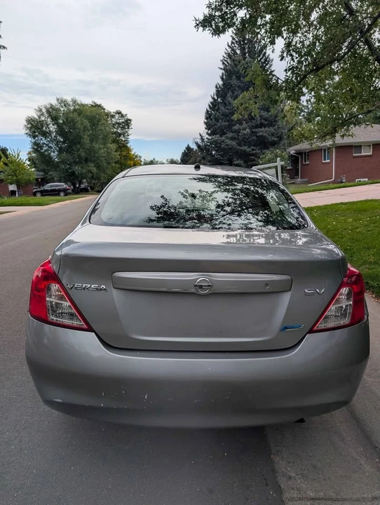 2012 Nissan Versa - Image 8 of 13