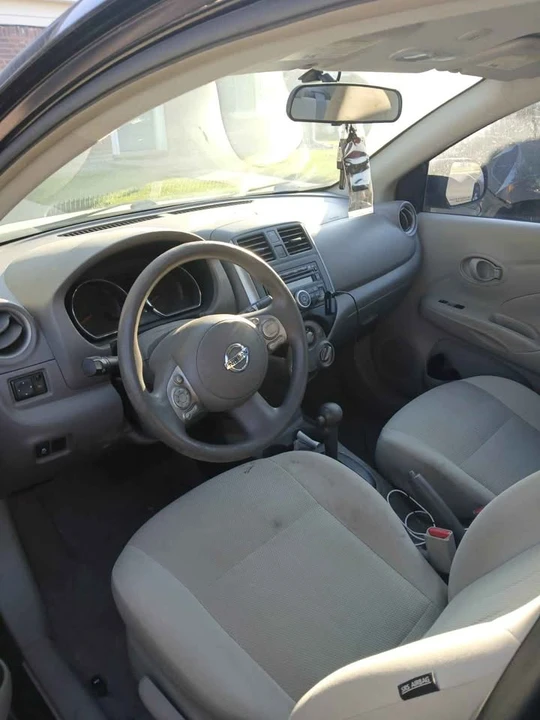 2012 Nissan Versa - Image 10 of 11