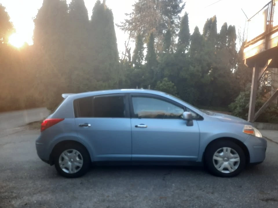 2012 Nissan Versa - Image 3 of 10