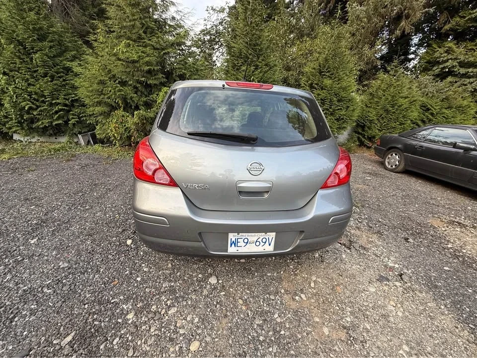 2012 Nissan Versa - Image 5 of 6