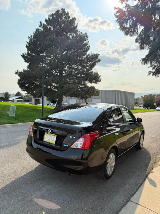 2012 Nissan Versa - Image 2 of 5