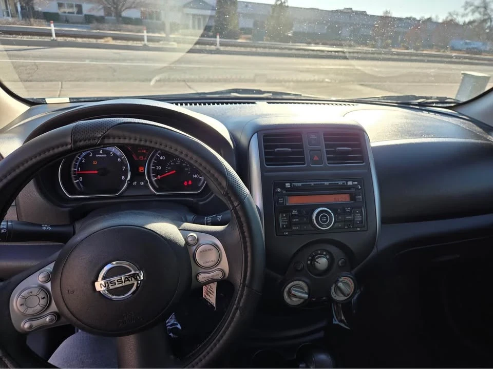 2012 Nissan Versa - Image 4 of 5