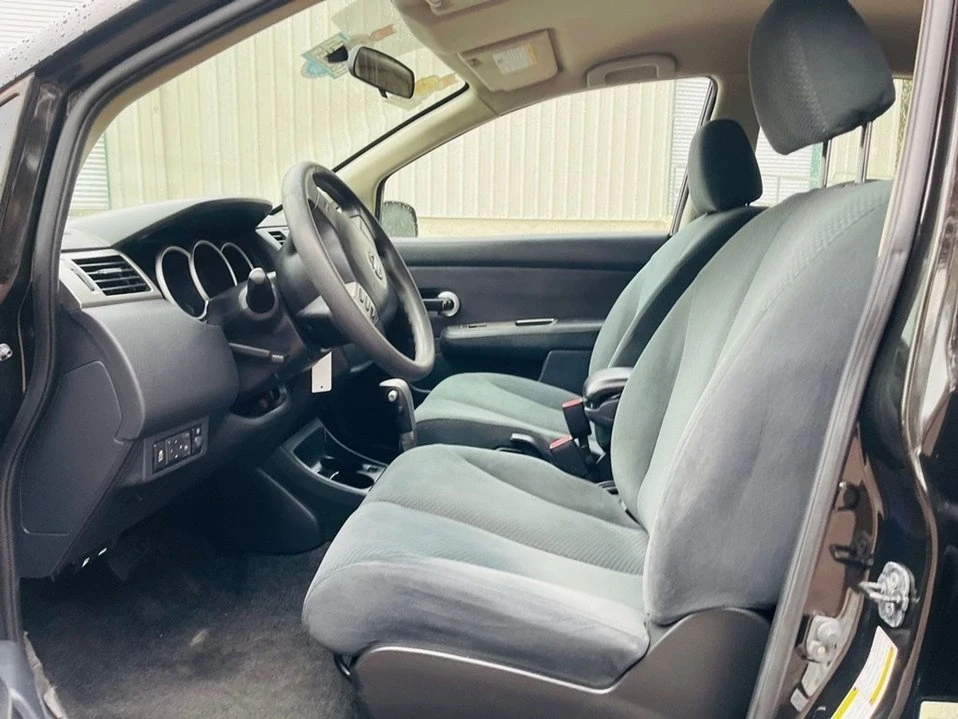 2012 Nissan Versa - Image 10 of 18