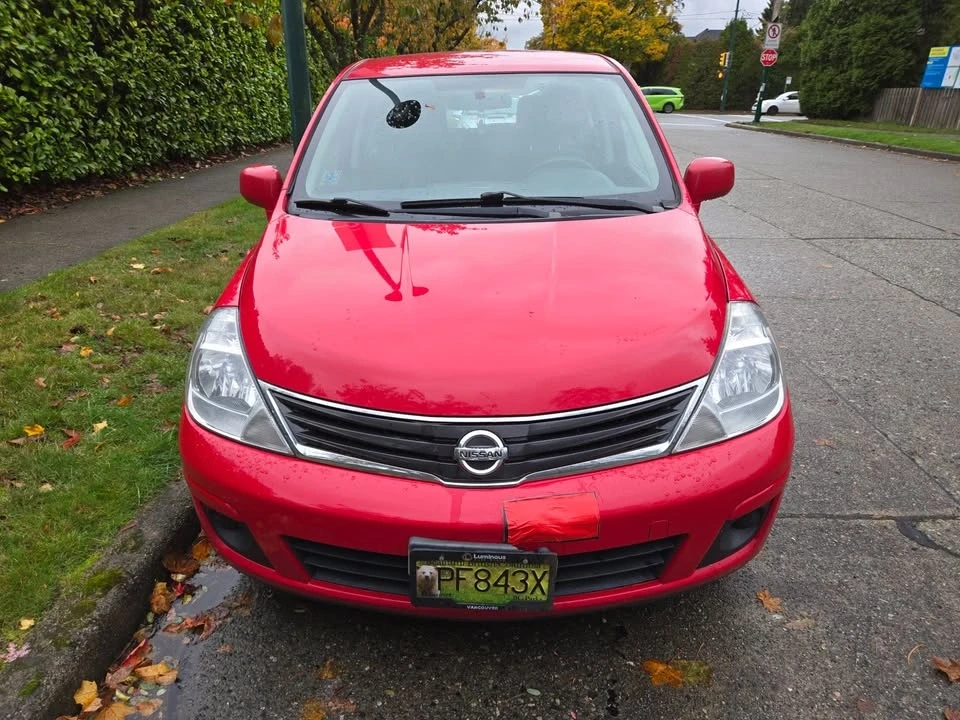 2012 Nissan Versa - Image 2 of 12