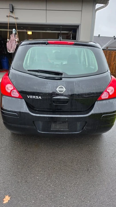 2012 Nissan Versa - Image 3 of 12