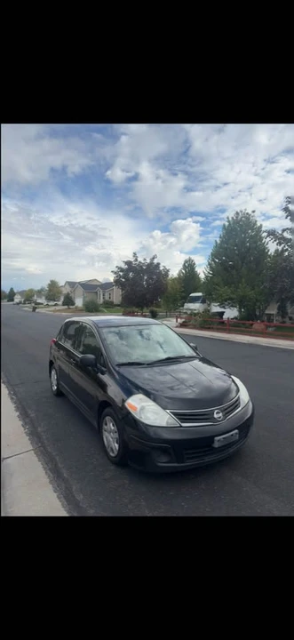 2012 Nissan Versa - Image 2 of 8