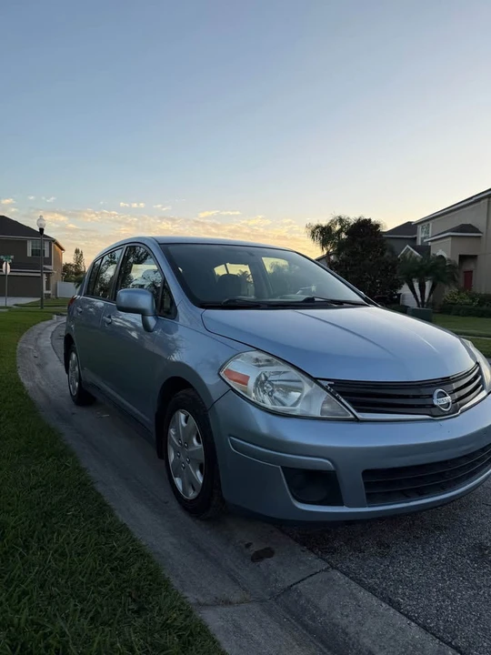 2012 Nissan Versa - Image 2 of 7