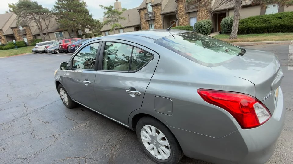2012 Nissan Versa - Image 7 of 9