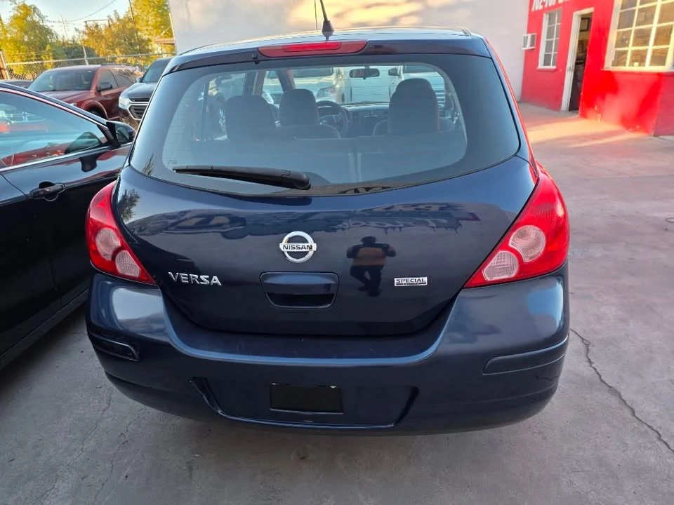 2012 Nissan Versa - Image 9 of 14