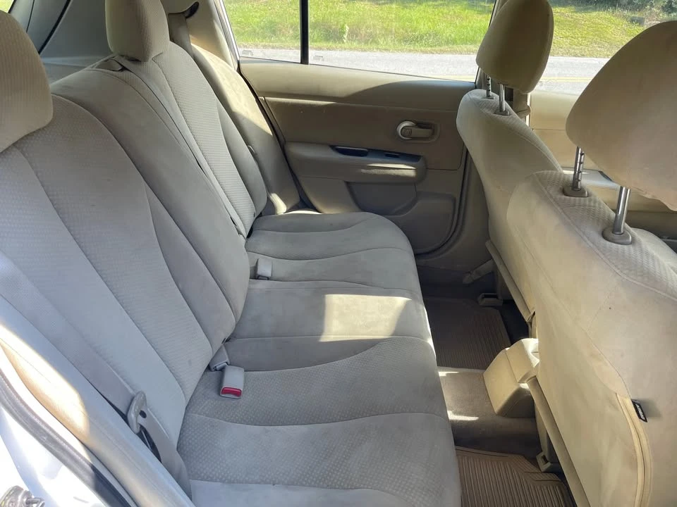 2012 Nissan Versa - Image 13 of 16