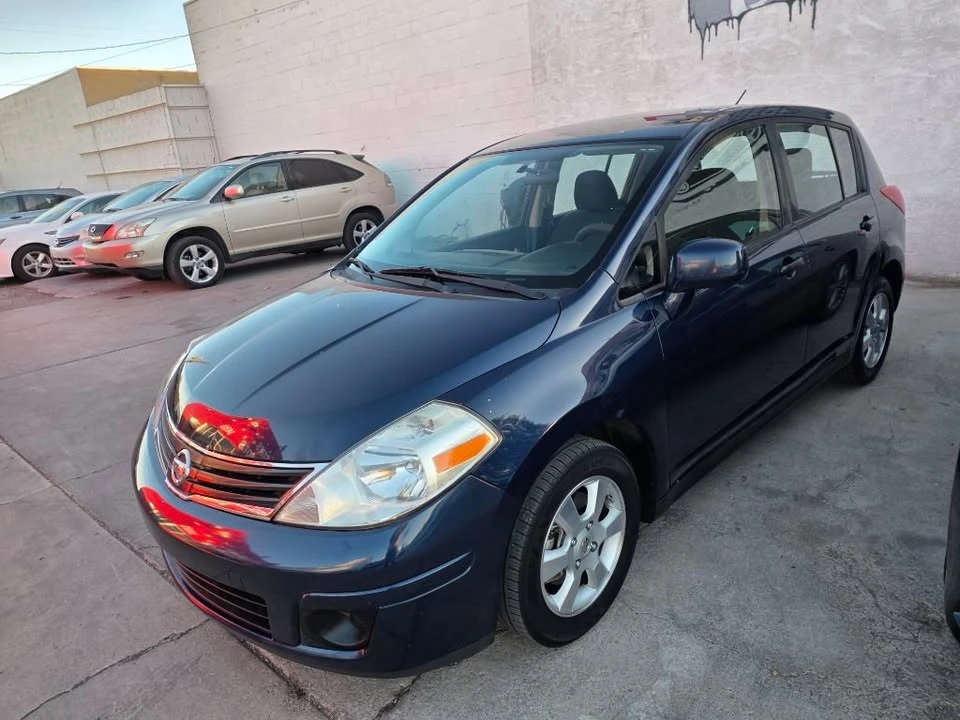 2012 Nissan Versa - Image 5 of 14