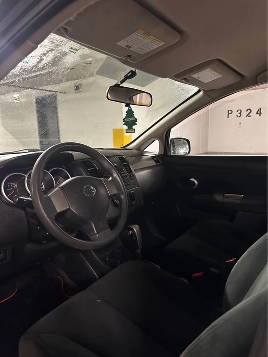 2012 Nissan Versa - Image 9 of 9