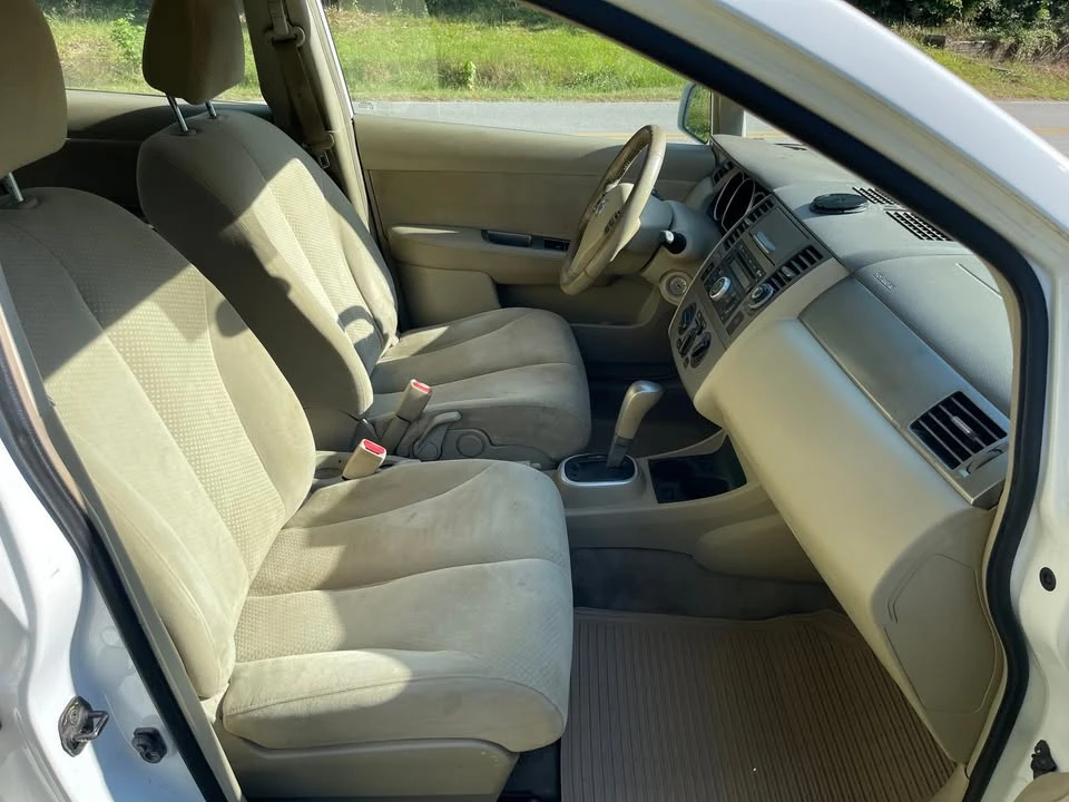 2012 Nissan Versa - Image 15 of 16