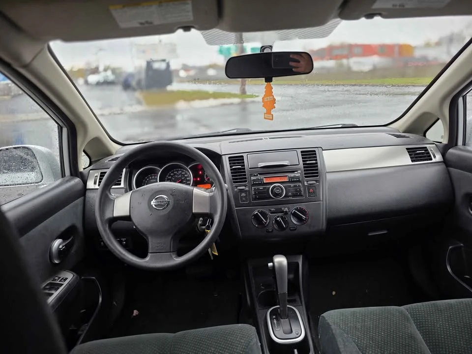 2012 Nissan Versa - Image 8 of 10