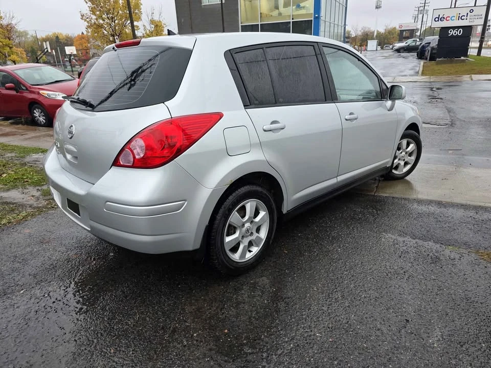 2012 Nissan Versa - Image 5 of 10