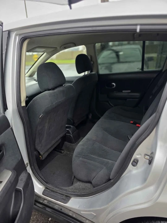 2012 Nissan Versa - Image 10 of 10