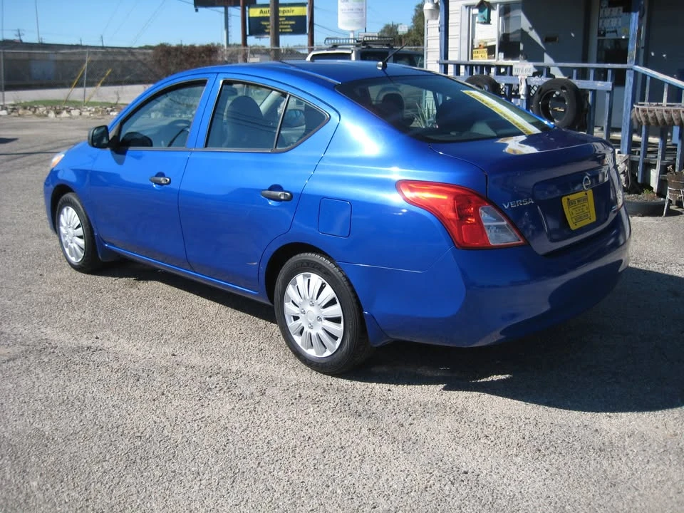 2012 Nissan Versa - Image 2 of 16