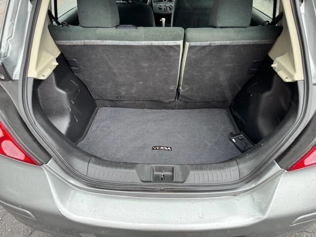 2012 Nissan Versa - Image 11 of 19