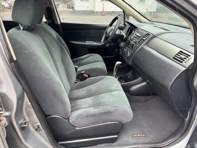2012 Nissan Versa - Image 15 of 19