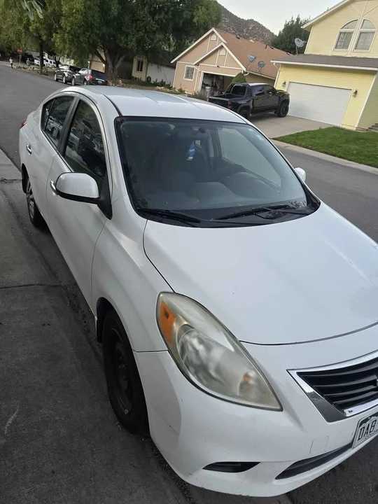 2012 Nissan Versa - Image 7 of 7
