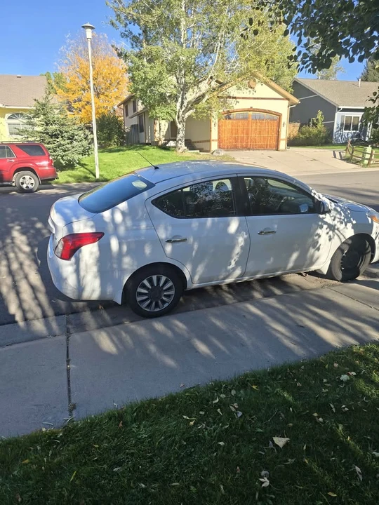 2012 Nissan Versa - Image 2 of 7
