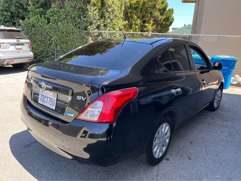 2012 Nissan Versa - Image 2 of 6