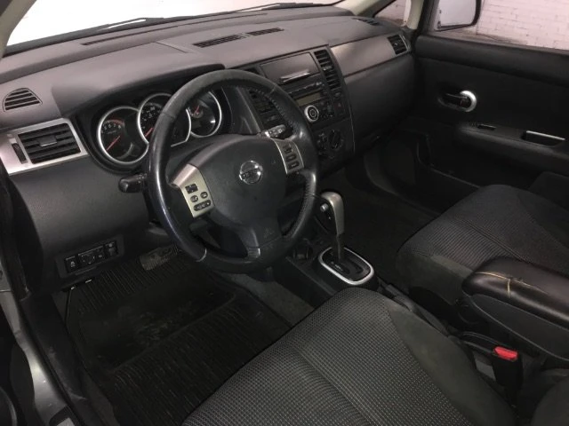 2012 Nissan Versa - Image 5 of 5
