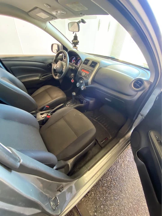 2012 Nissan Versa - Image 4 of 4