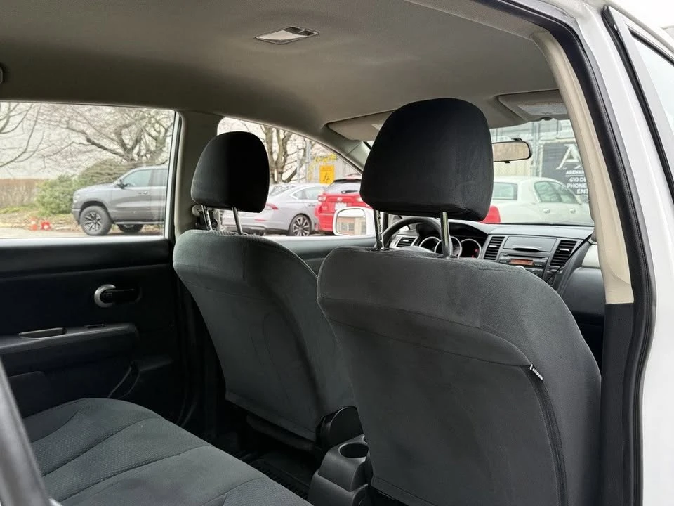 2012 Nissan Versa - Image 13 of 20