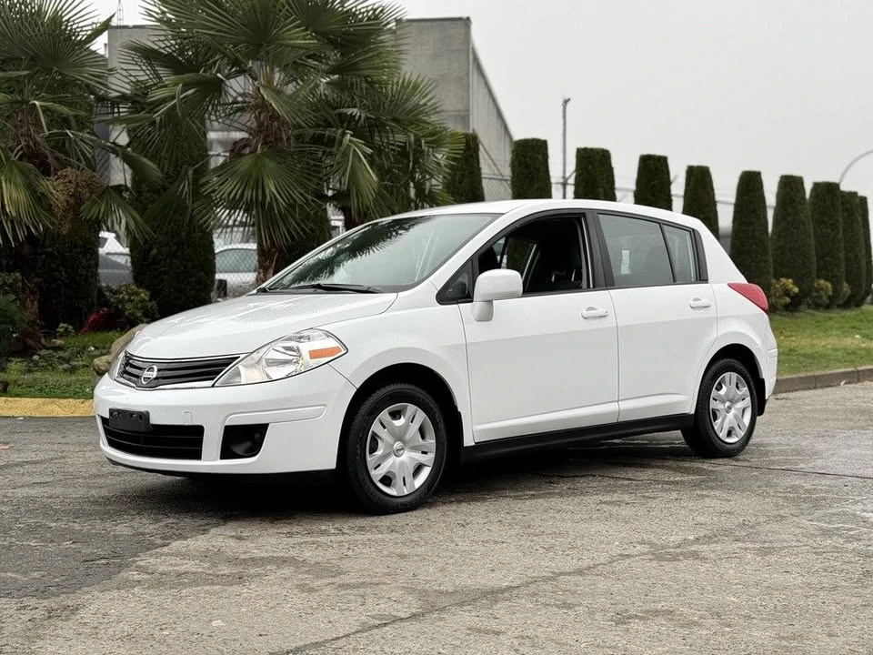2012 Nissan Versa - Image 2 of 20