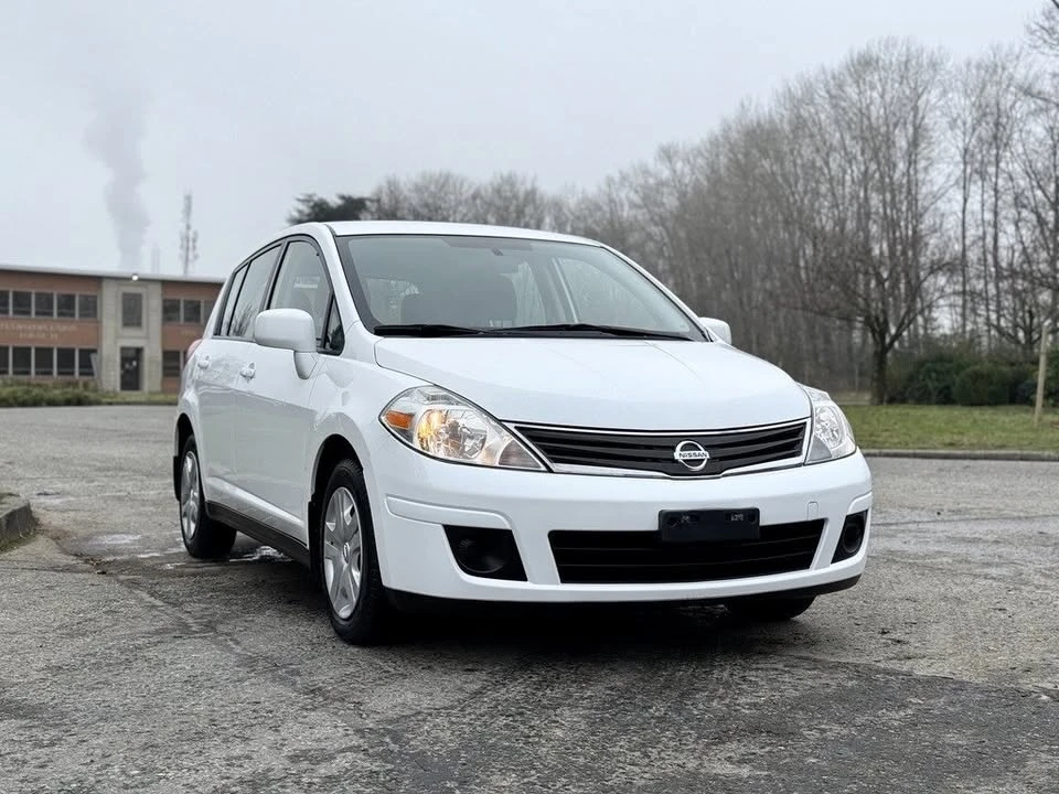 2012 Nissan Versa - Image 10 of 20