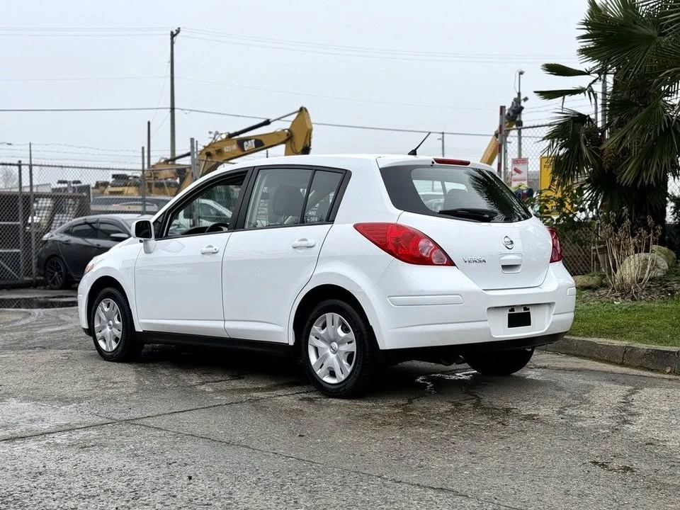 2012 Nissan Versa - Image 4 of 20