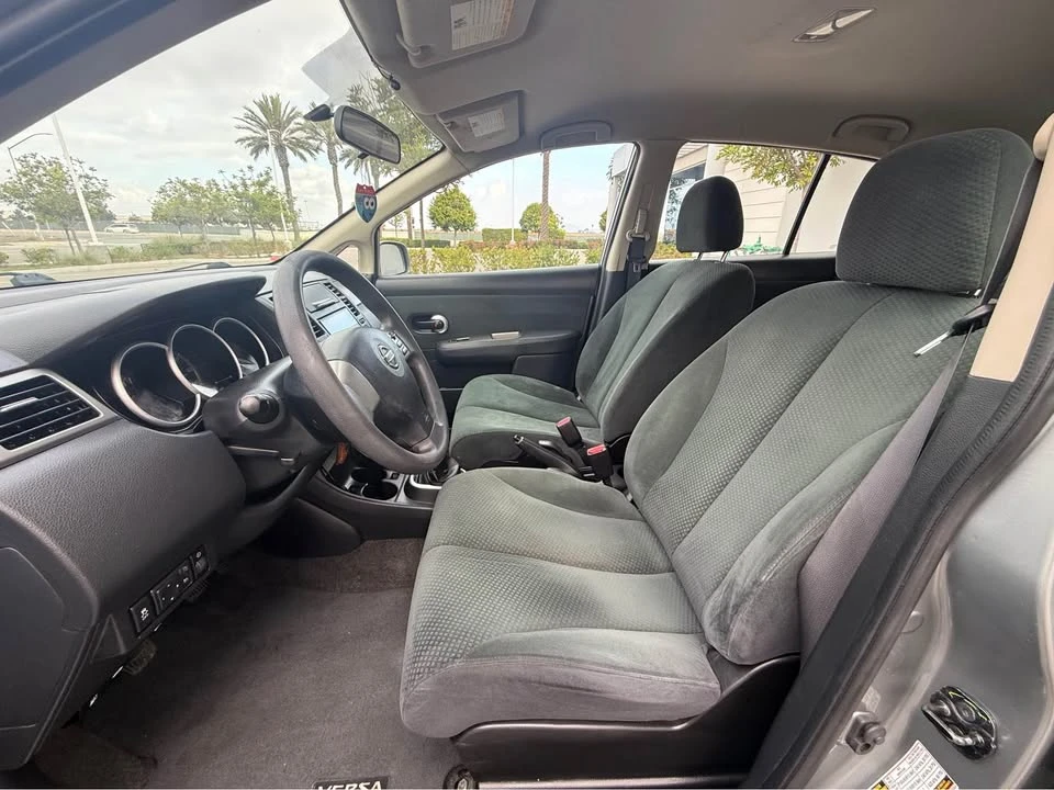 2012 Nissan Versa - Image 12 of 18